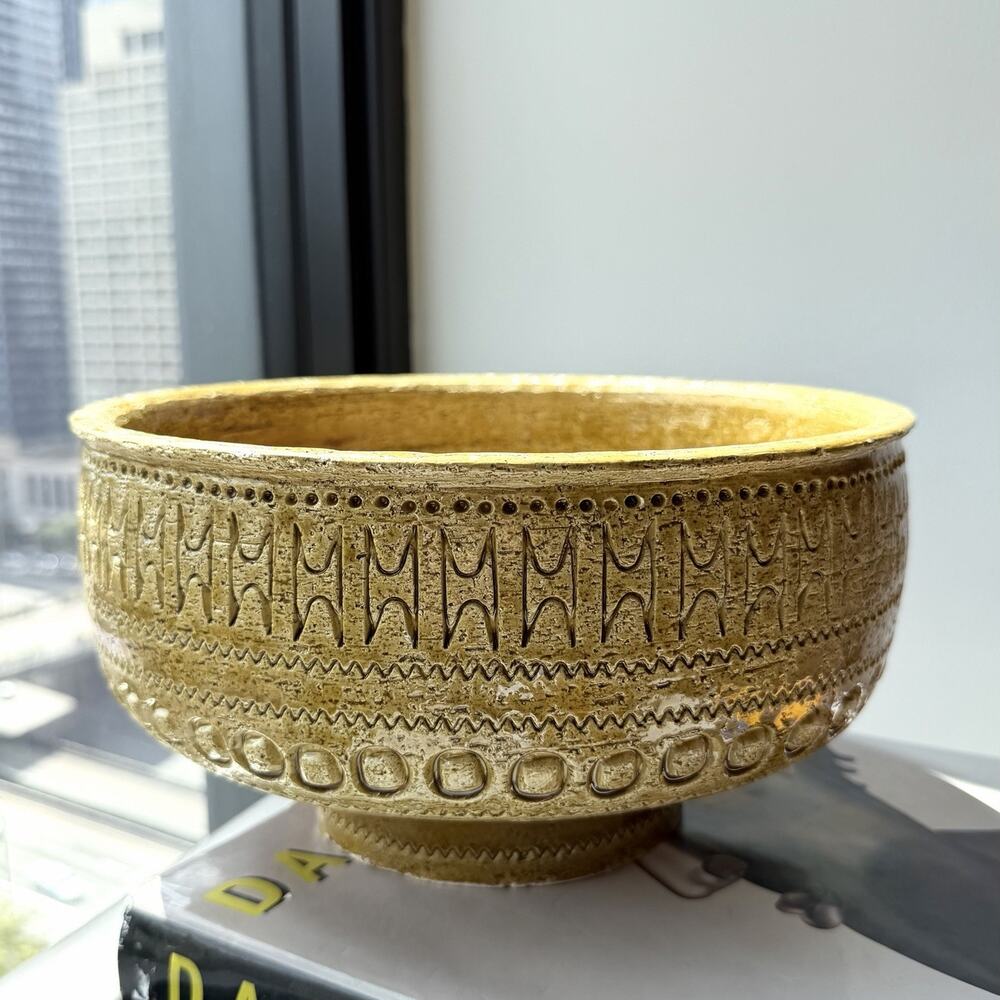 MCM Aldo Londi Bitossi Italy Large Centerpiece Bowl 10 1/2" Vintage Yellow